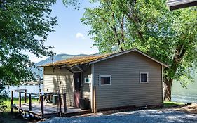 Mara Lake Rv & Beach Club Holiday Home Sicamous  Canada